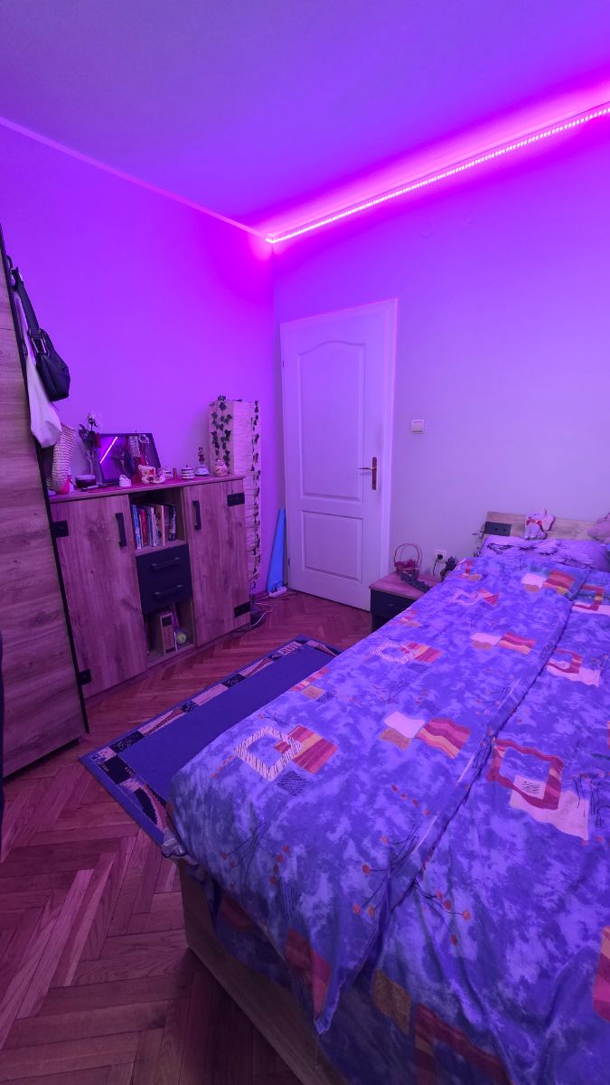 Prodaje se Trosoban stan na Žitnom trgu