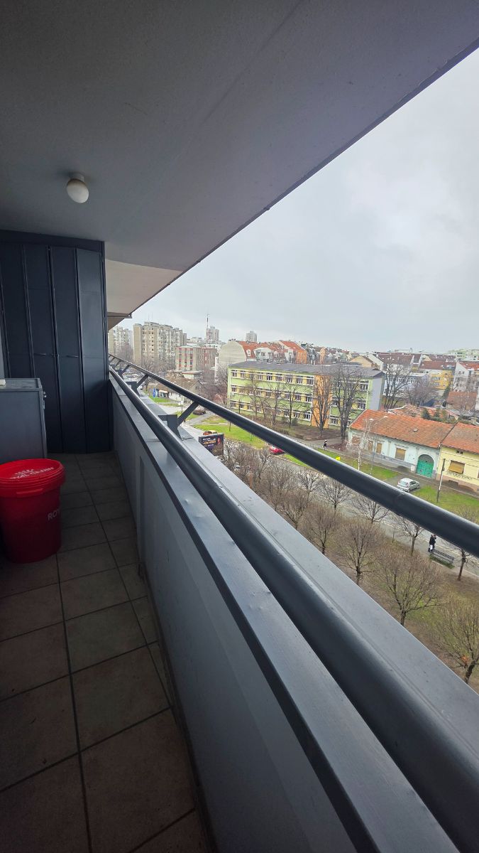 Prodaje se Trosoban stan na Žitnom trgu