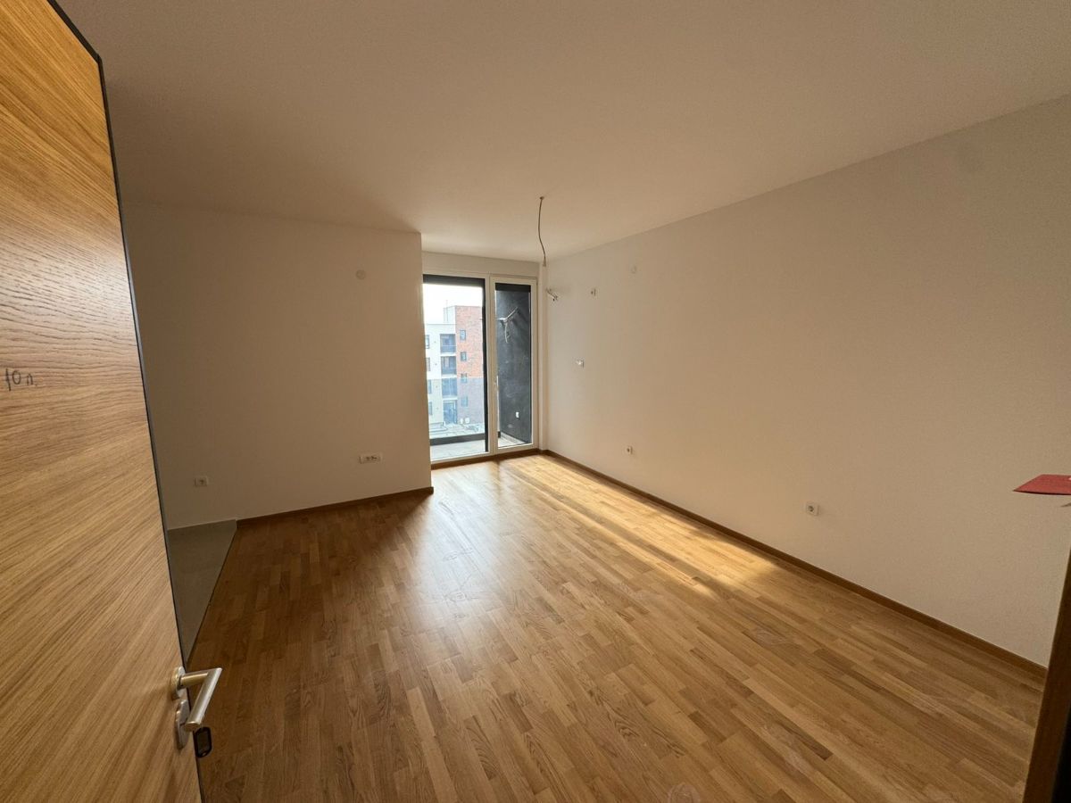 Nova, useljiva garsonjera