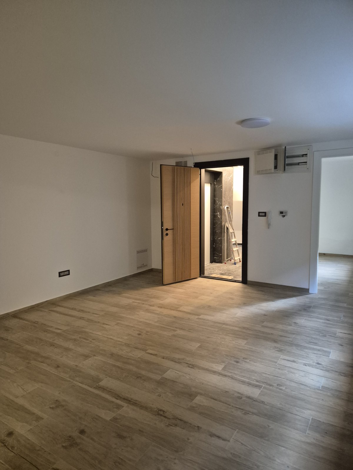 Dvoiposoban stan na prodaju, Rakovačka, 118.400€, 52m²