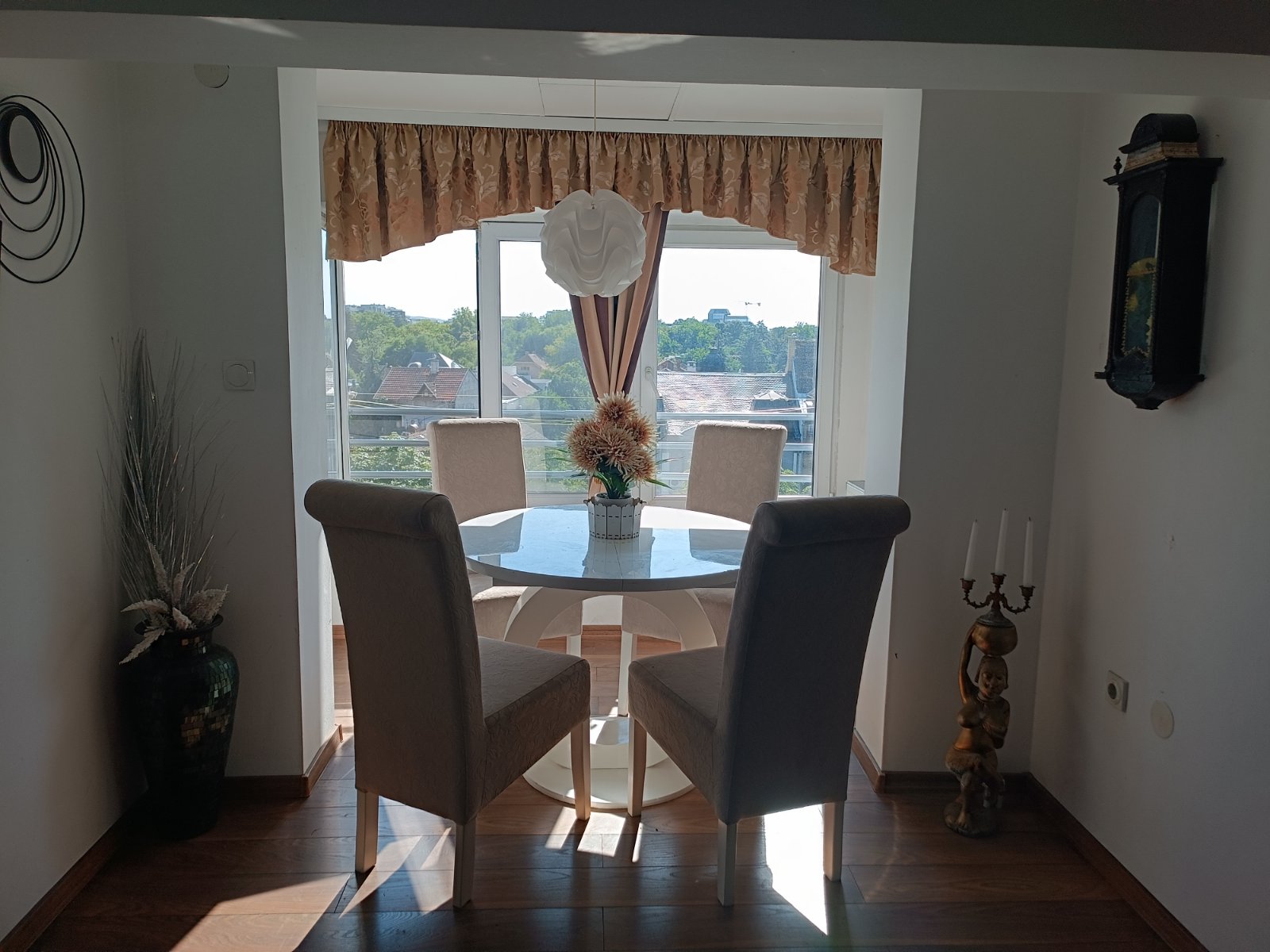 Dvoiposoban stan kod Futoške pijace