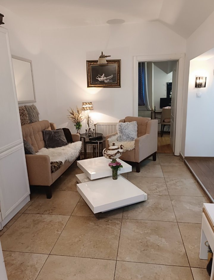 Dvoiposoban stan kod Futoške pijace