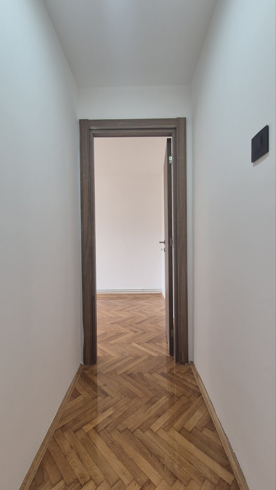 Trosoban stan na prodaju, Cara Dušana, 154.500€, 57m²