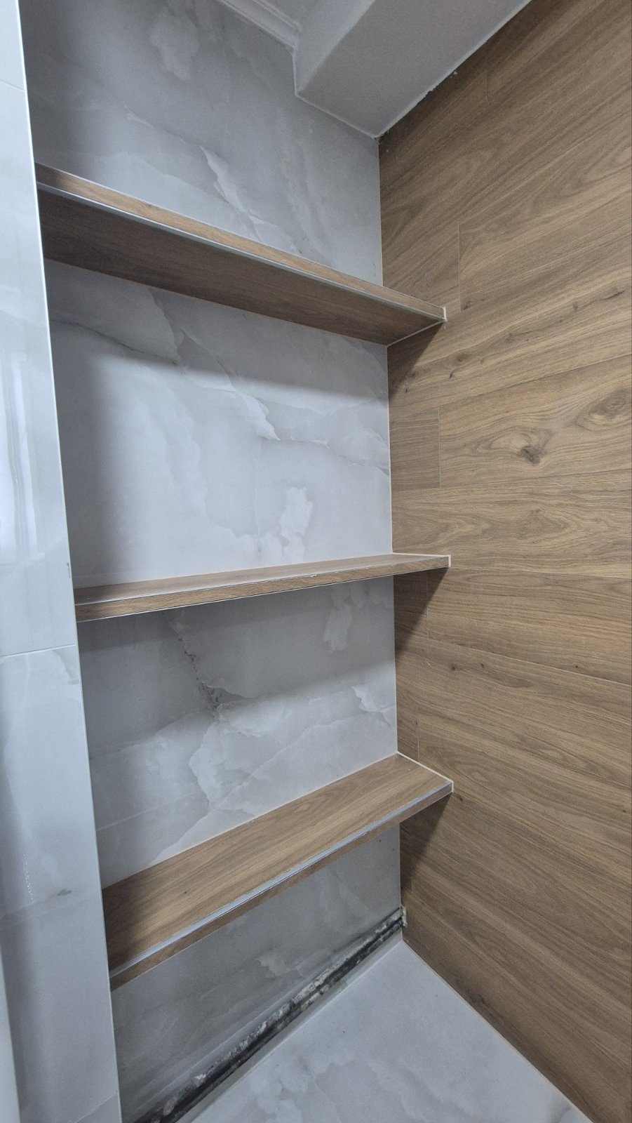 Trosoban stan na prodaju, Cara Dušana, 154.500€, 57m²