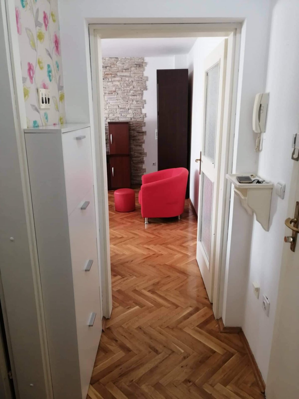 Odličan jednosoban stan na Novom Naselju!