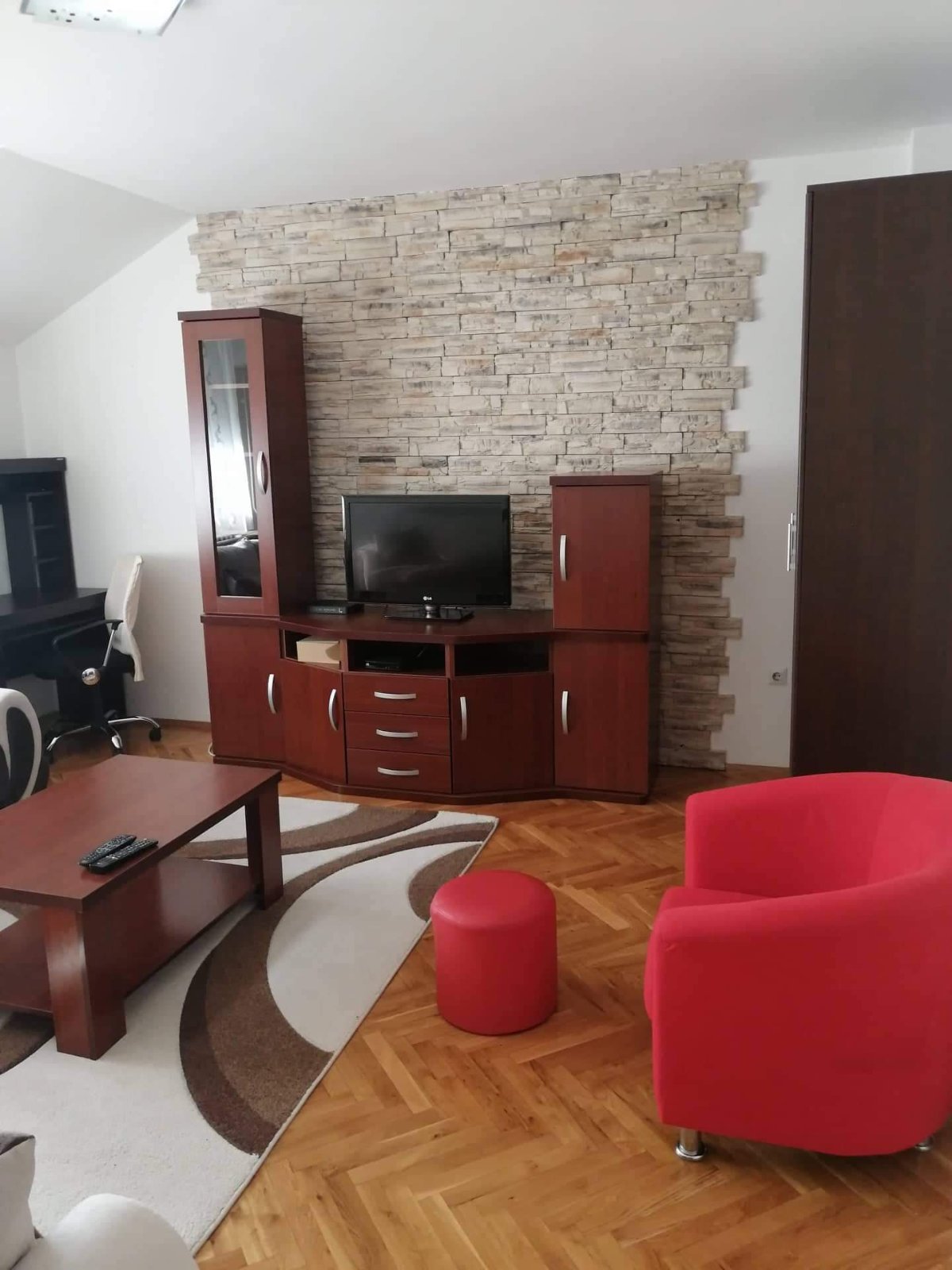 Odličan jednosoban stan na Novom Naselju!